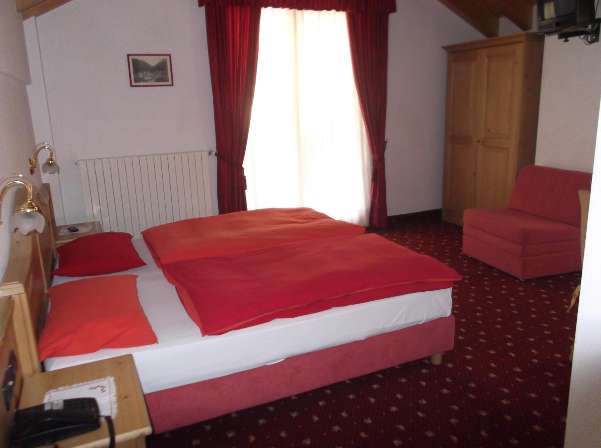 Hotel Tyrolia Malga Ciapela Esterno foto