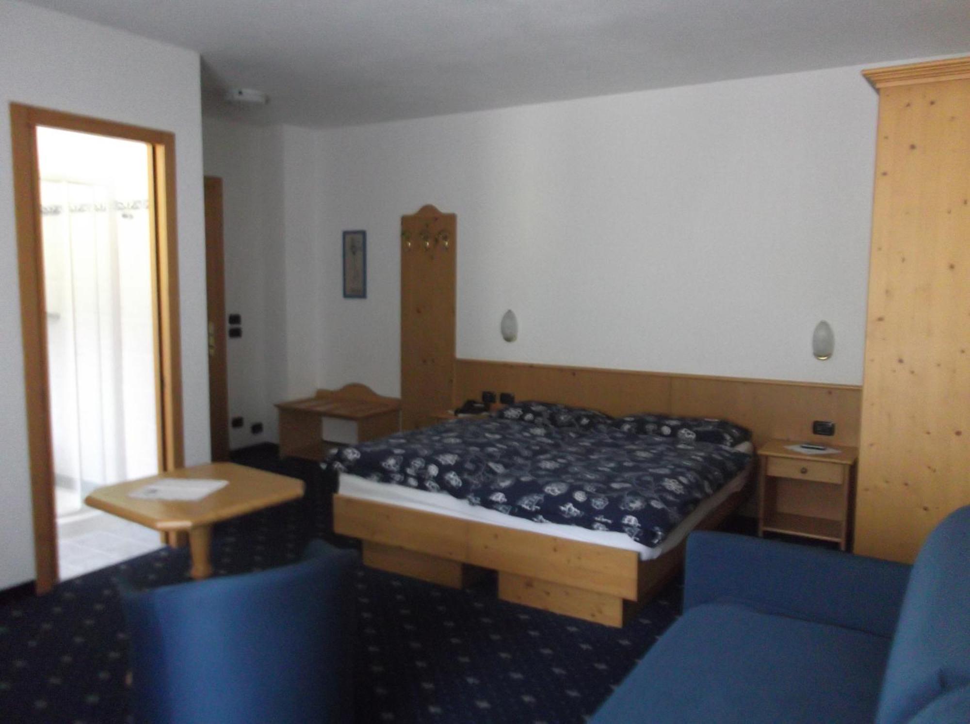 Hotel Tyrolia Malga Ciapela Esterno foto